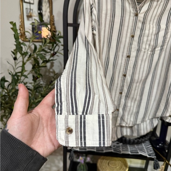 sonoma button down top white and gray striped shirt size medium - Picture 3 of 8